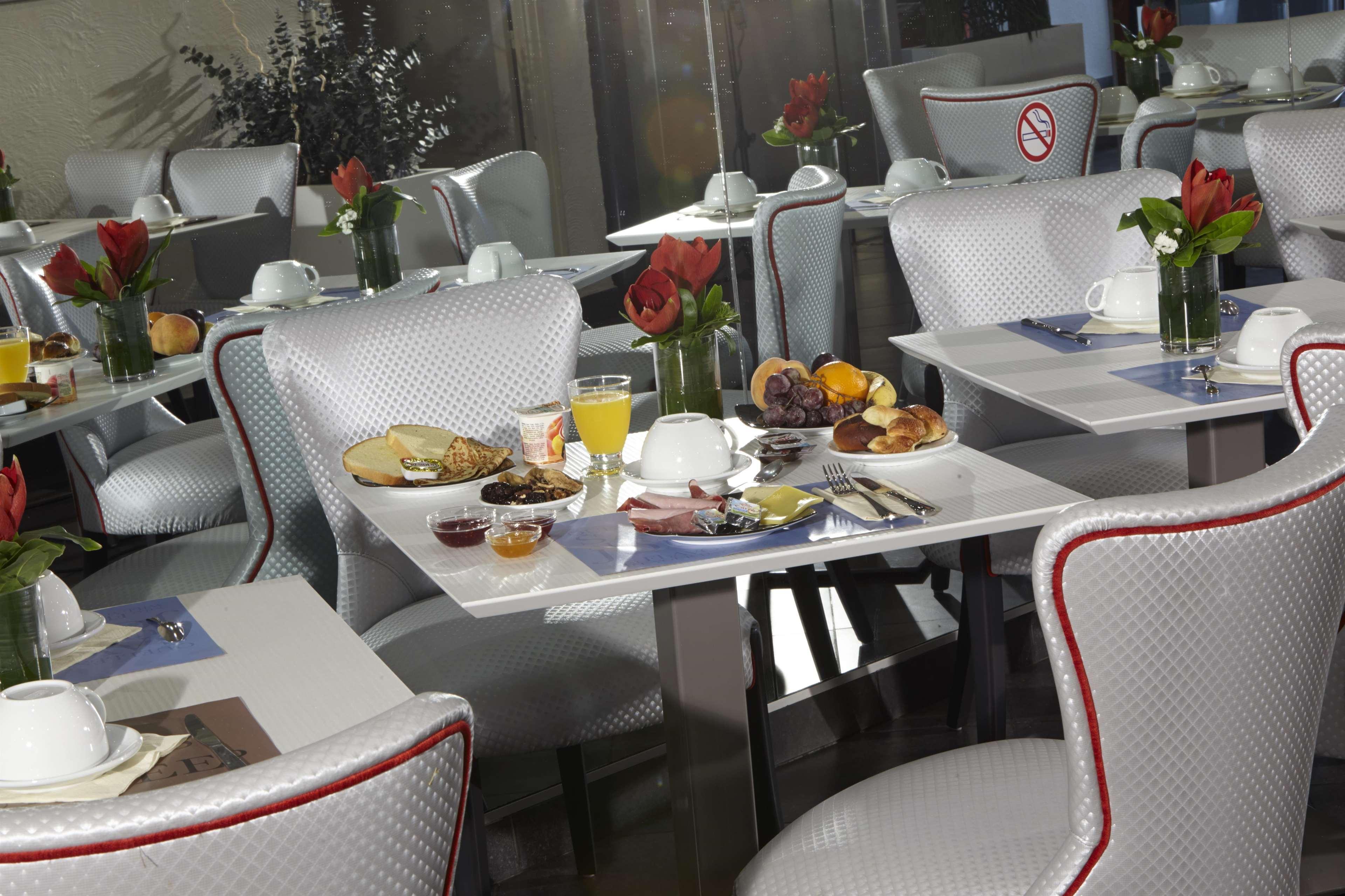 Kyriad Marseille Centre Paradis-Prefecture Exterior photo